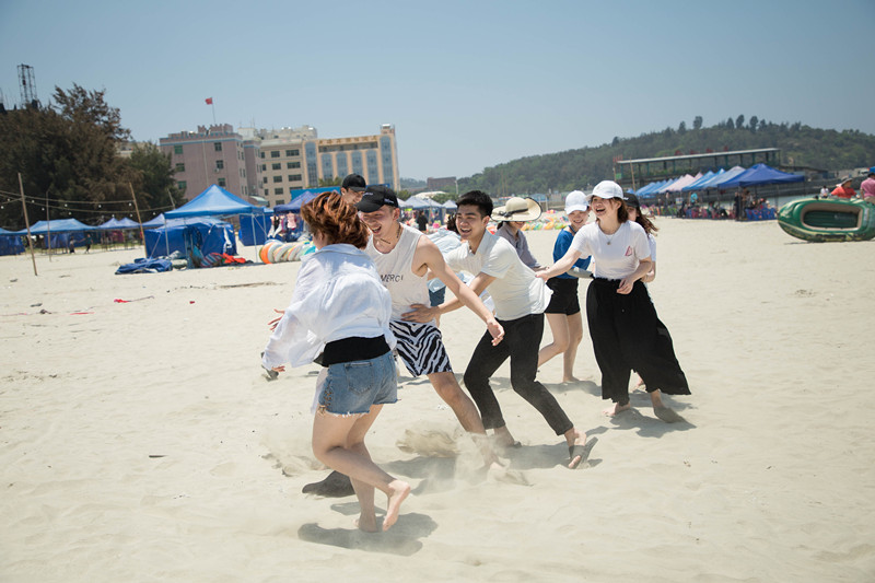 Two Eight- Labour Day Tour Souvenir | News-4