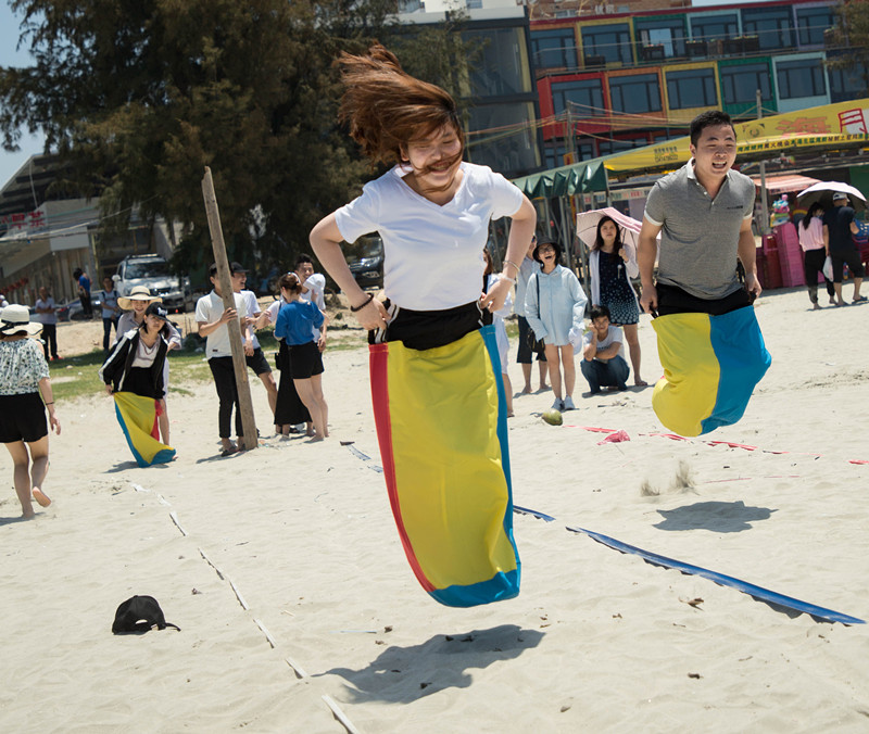 Two Eight- Labour Day Tour Souvenir | News-11