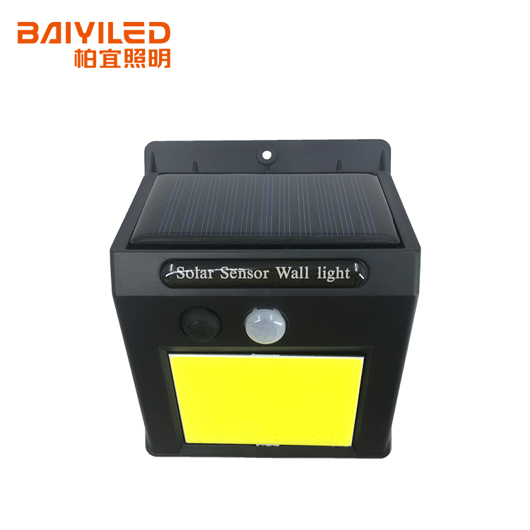 Garden Sensor Wall Led Solar Christmas Ball Light