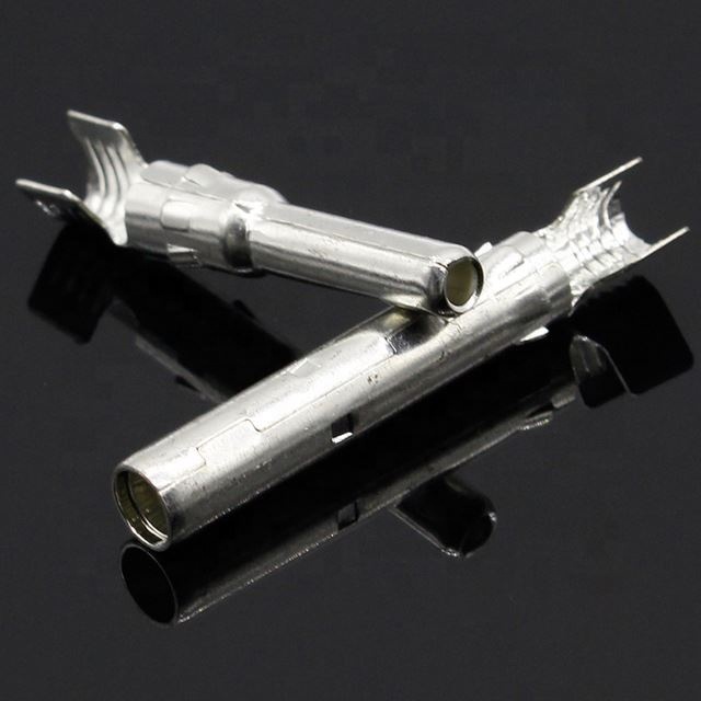 Connector male and female inside metal core use for solar cable connect