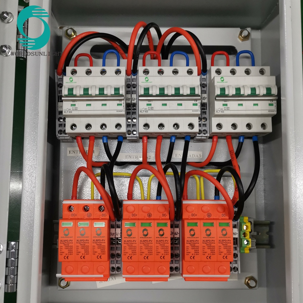 Wholesale Factory Price IP65 3 IN 3 OUT 25A 1000V DC Iron Material Solar PV Array Metal Combiner Box with MC4 CONNECTOR