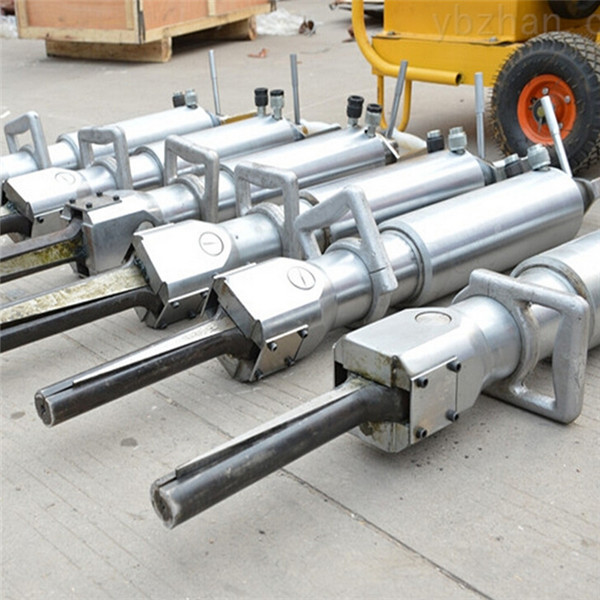 Diesel engine hydraulic rock splitters for stone demolition