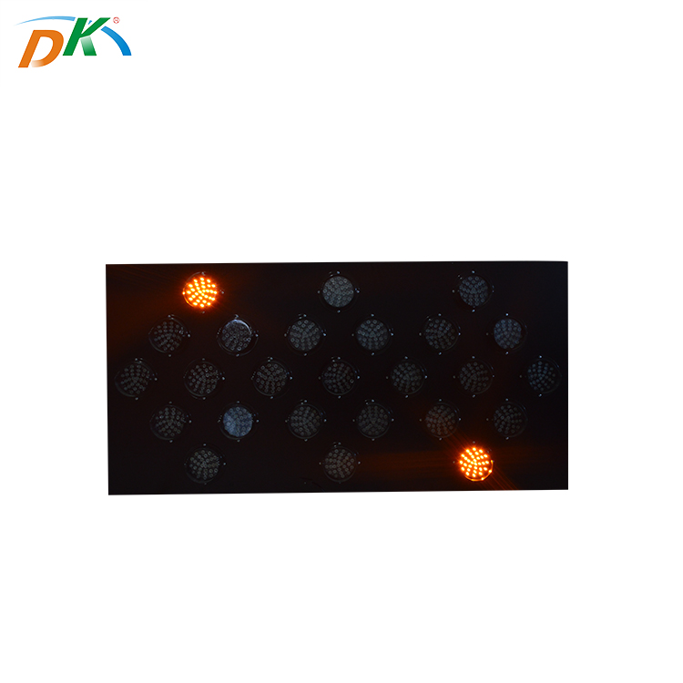 DK LED Roadway warning solar powered led traffic sign arrow sign