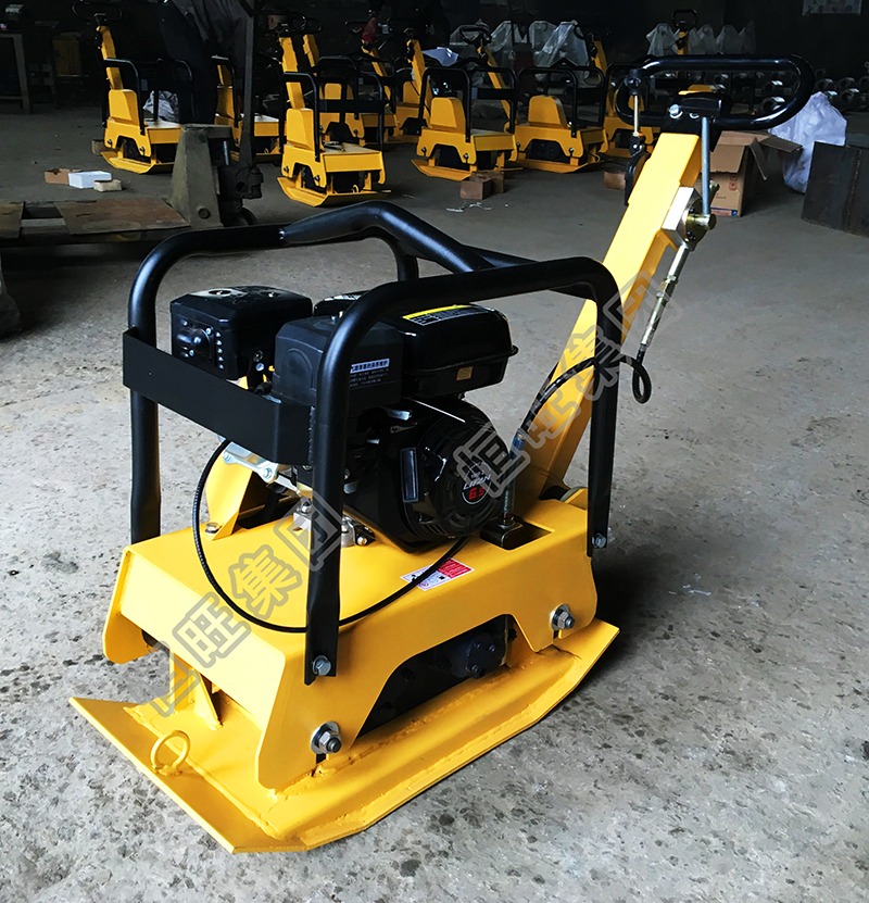 Hydraulic vibro forward plate compactor