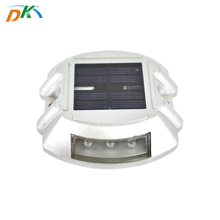 Solar powered under ground aluminum warning light road stud