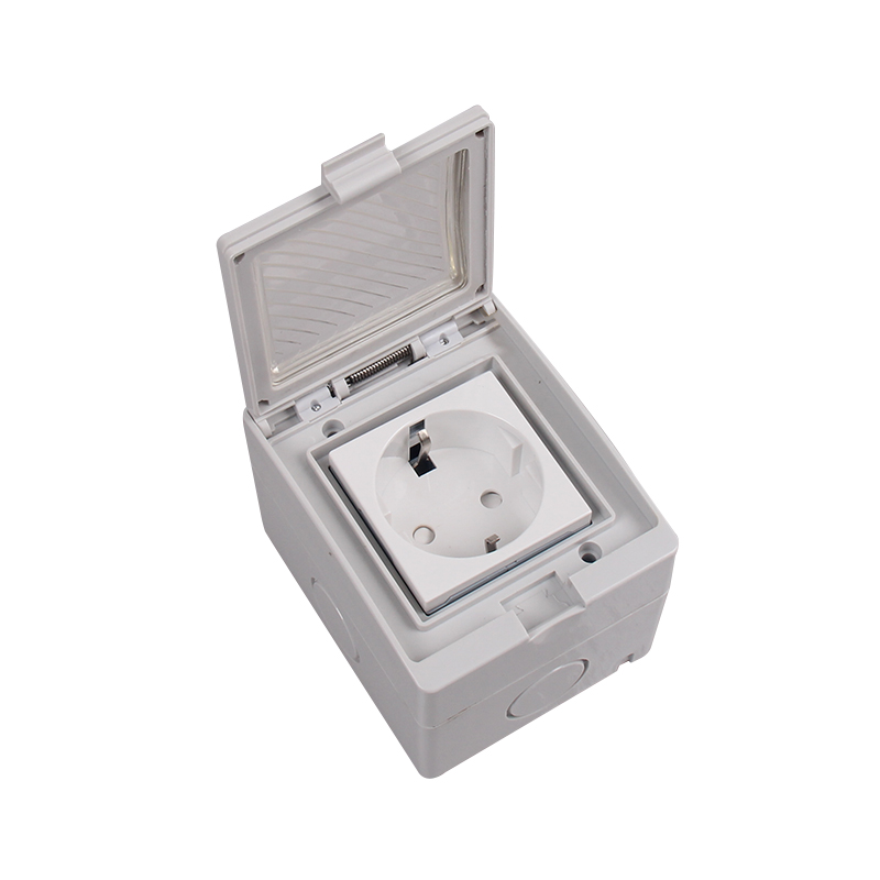 IP55 Hot Sale Switch Socket with Waterproof Cover