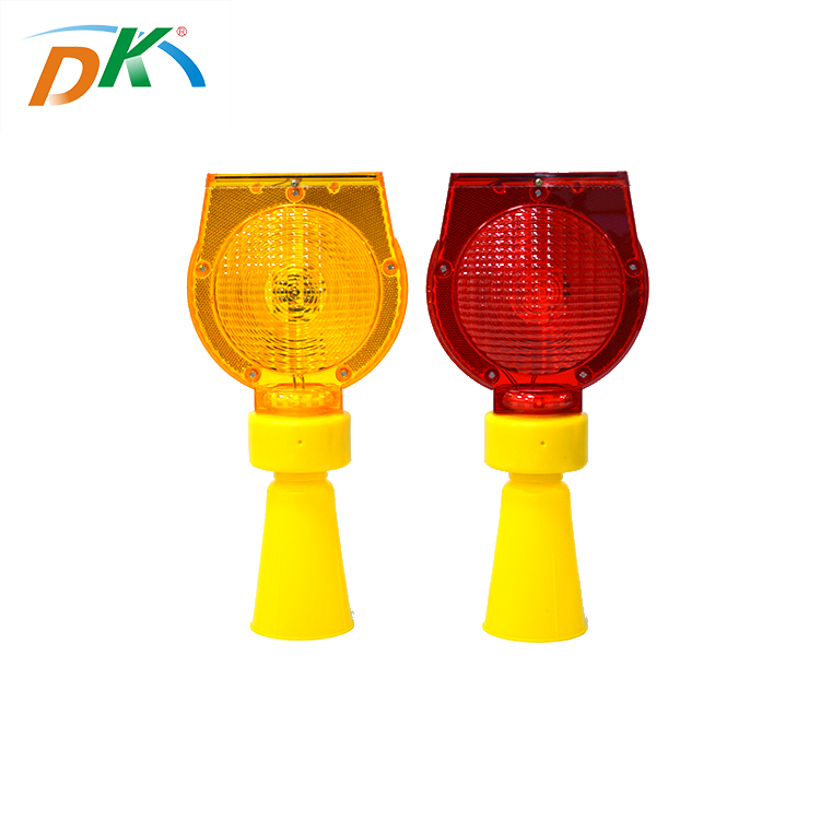 DK Led suppliers solar blinking road way traffic LED warning barricade light