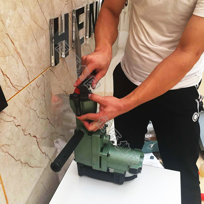 Chicago electric demolition  bush nail hammer electric