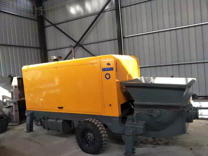Trailer Concrete Pump for high performance concrete in In Highway/ailway construction