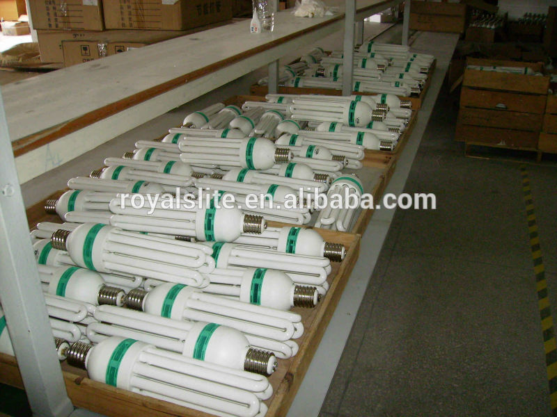 Factory Wholesales 8000hrs Tri-color Power Household CFL Energy Saving lamp Light