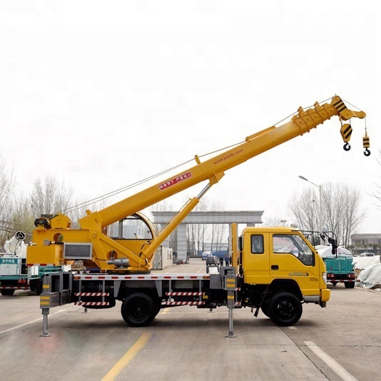 Mobile truck crane lifting machine