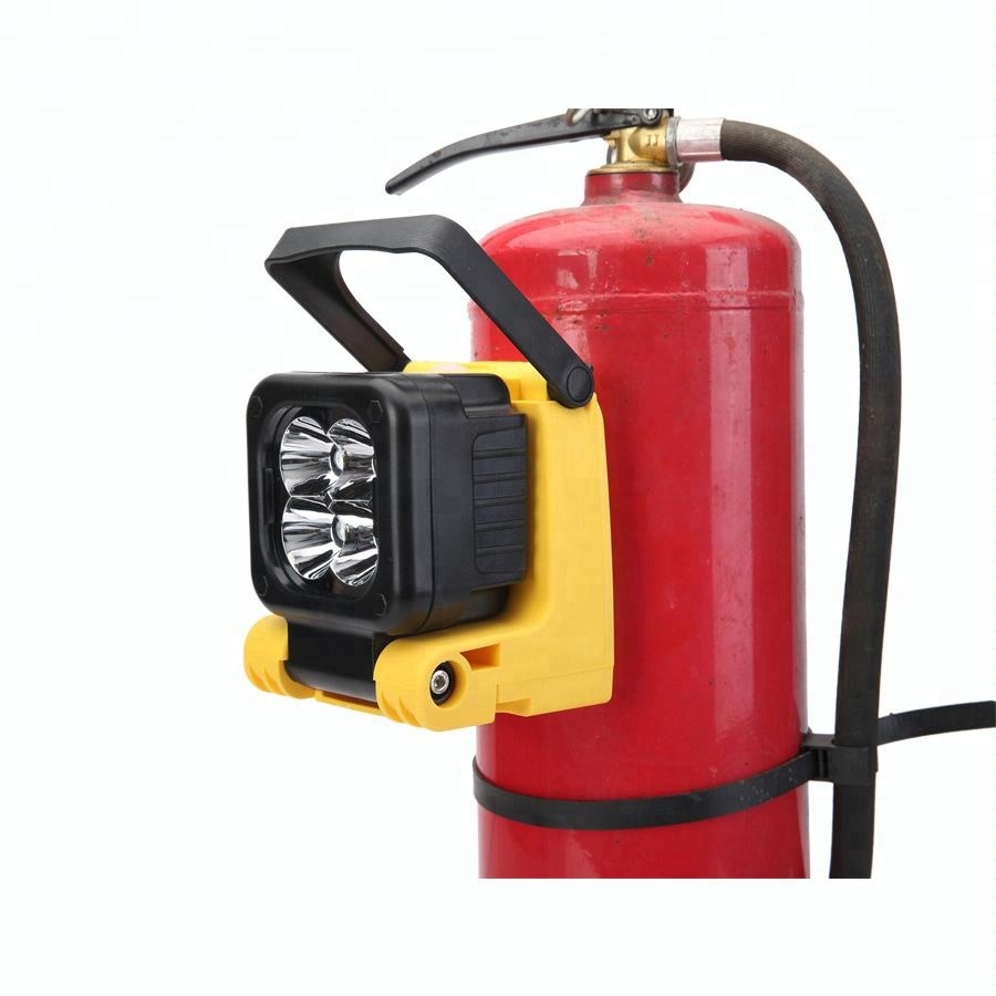 Handheld searchlight cree 12w rechargeable maintenance magnetic led light