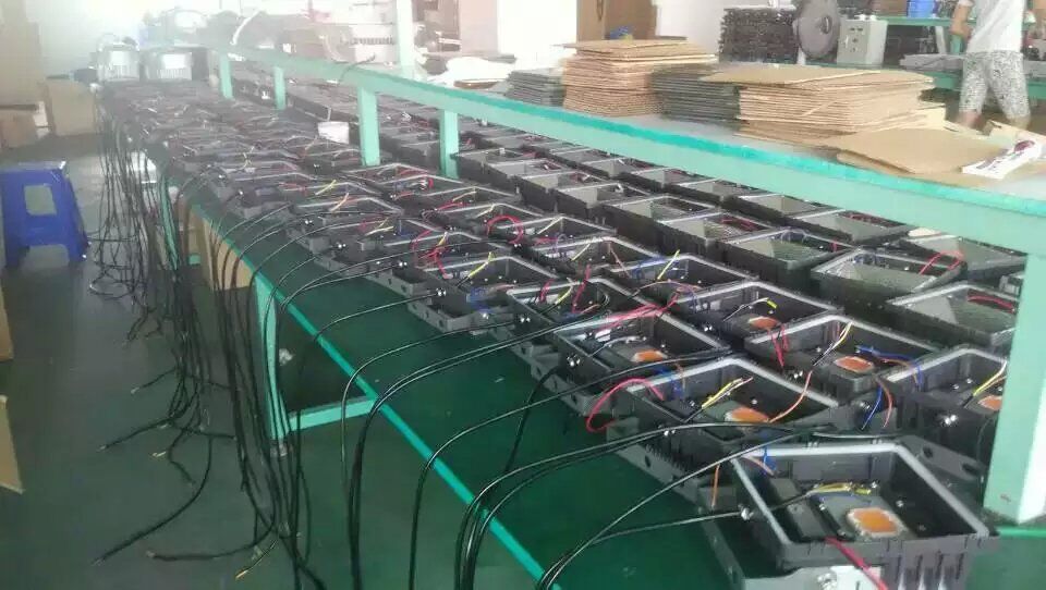 cheapest super bright led flood light 100w