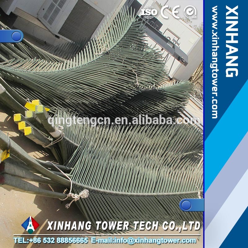 Camouflaged palm tree leaves for GSM Palm Monopole