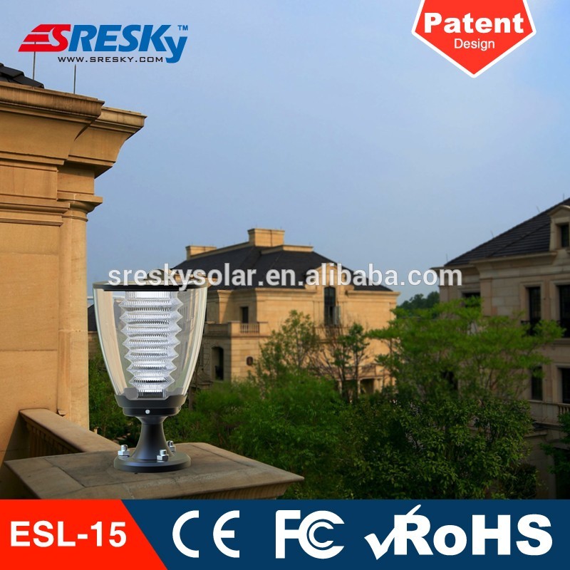 2015 Modern Design Ornament Solar Power Garden Lamp Post