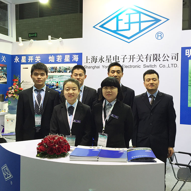 AD16 Plastic Round Single Pole 12 volt Momentary Led push Button Switch