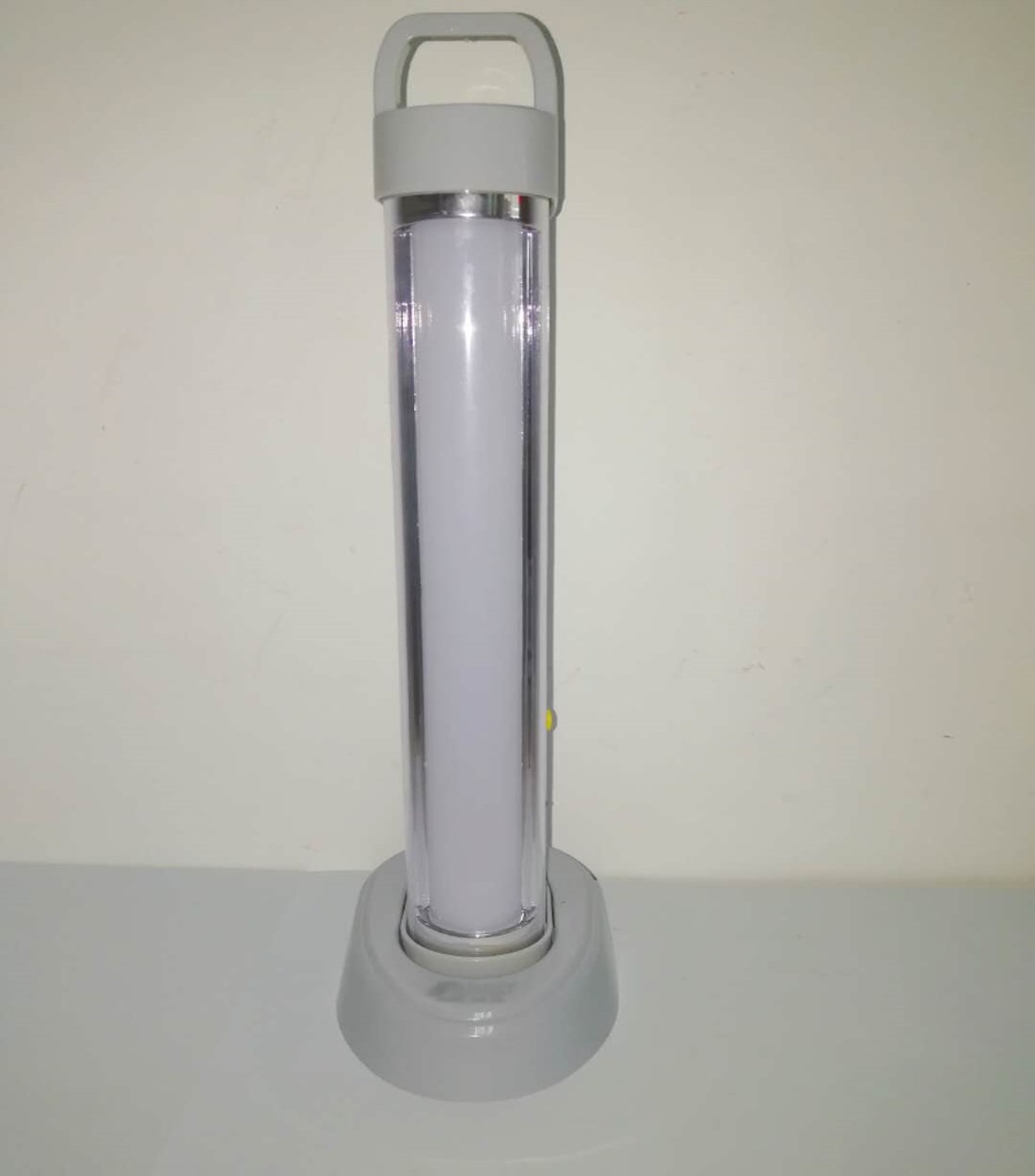 Quanzhou akko   portable solar emergency light led rechargeable light