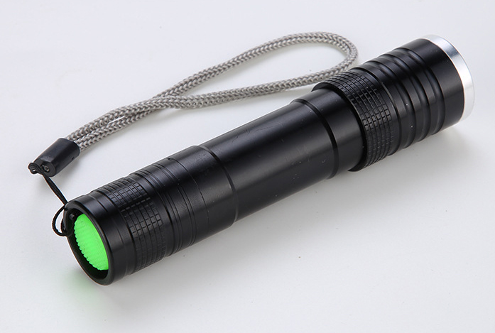 MINI Super Bright Portable ZOOM Tactical Torch T6 LED Outdoor FlashLight Exclude Battery