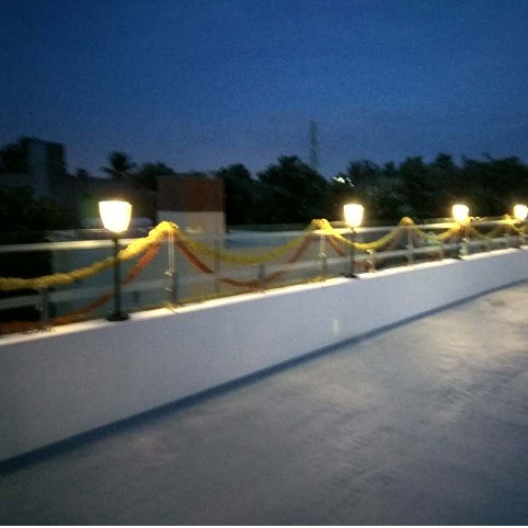 Energy Saving Led Pole Light Lamp Powered Garden Line Solar Product