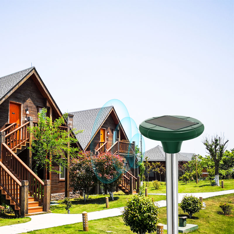House outdoor garden park waterproof solar ultrasonic pest mice repeller