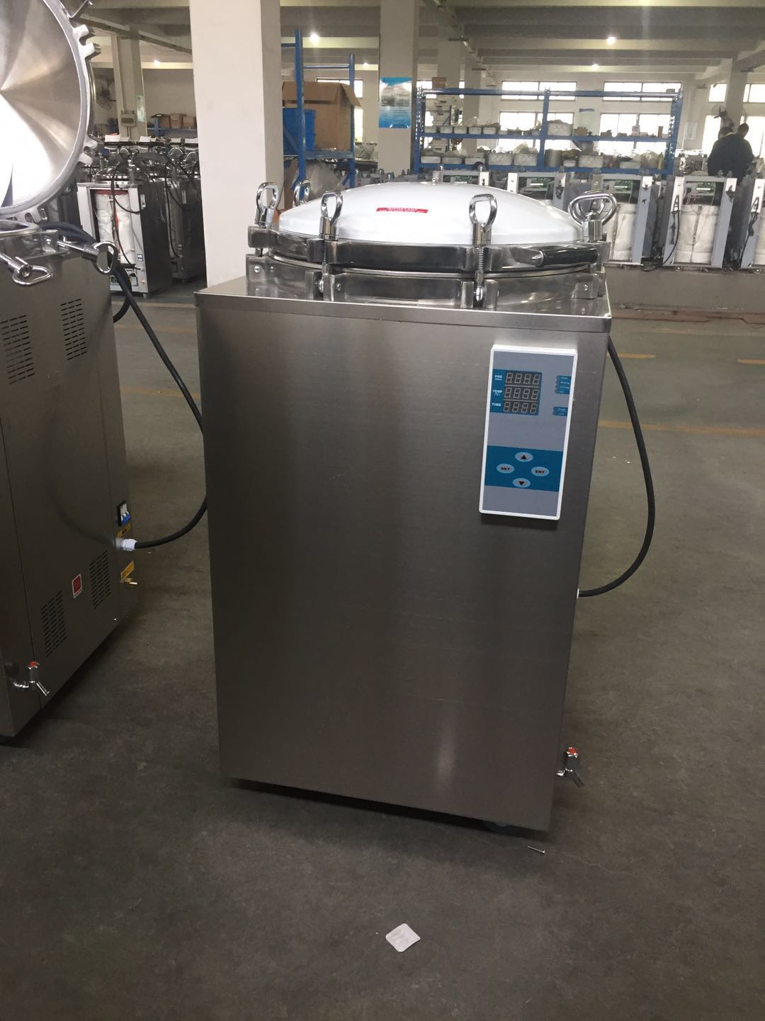 Vertical Pressure Steam Autoclave Sterilizer machine