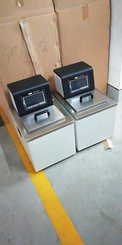 Low-Temp. Thermostat Water Bath with Digital Screen for Laboratory