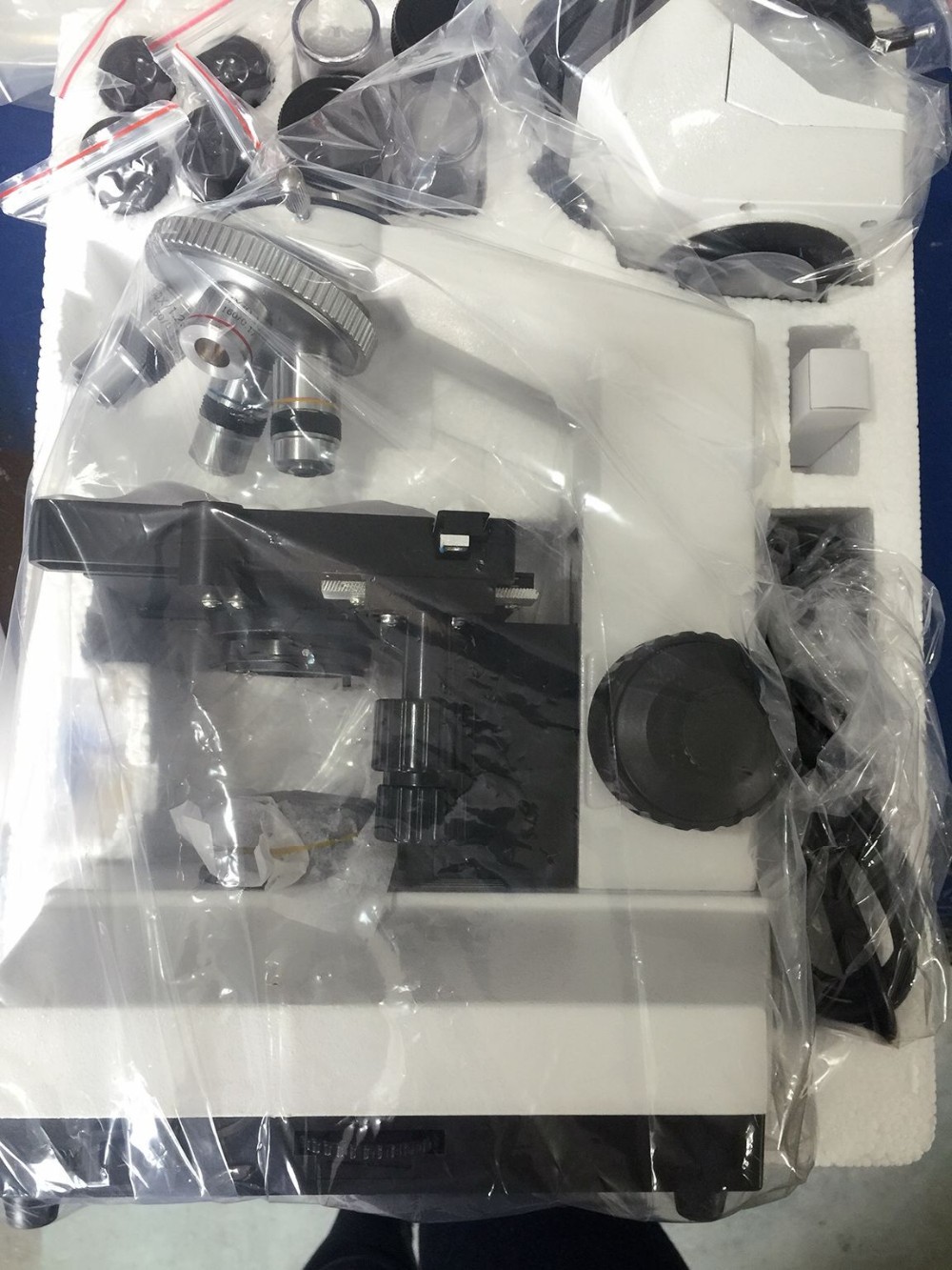 China Supplier Laboratory Biological Microscope with Binocular head XSZ-107BN