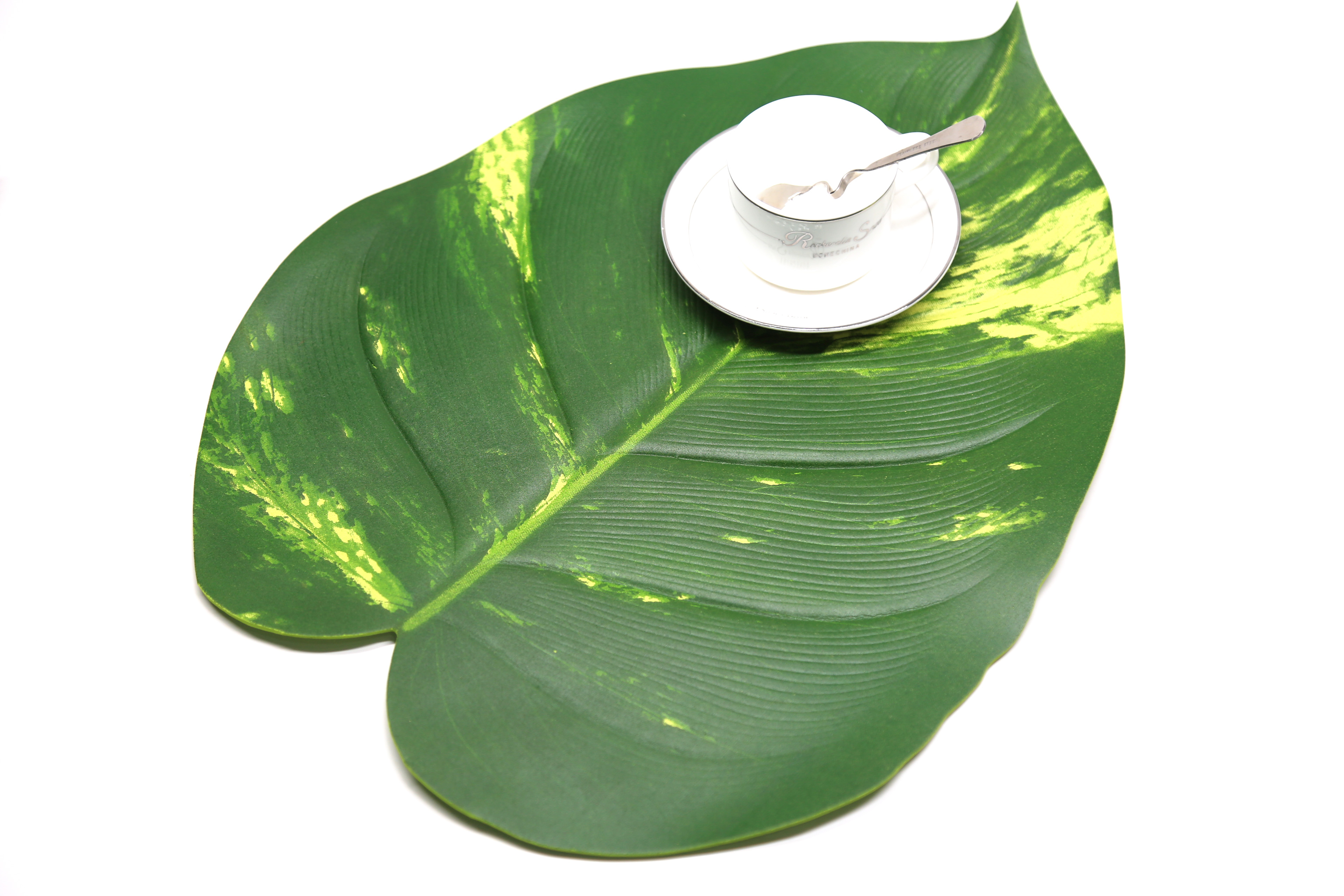 Tabletex 2020 new design leaf placemats Hot sale beautiful Eco-Friendly EVA leaf placemat
