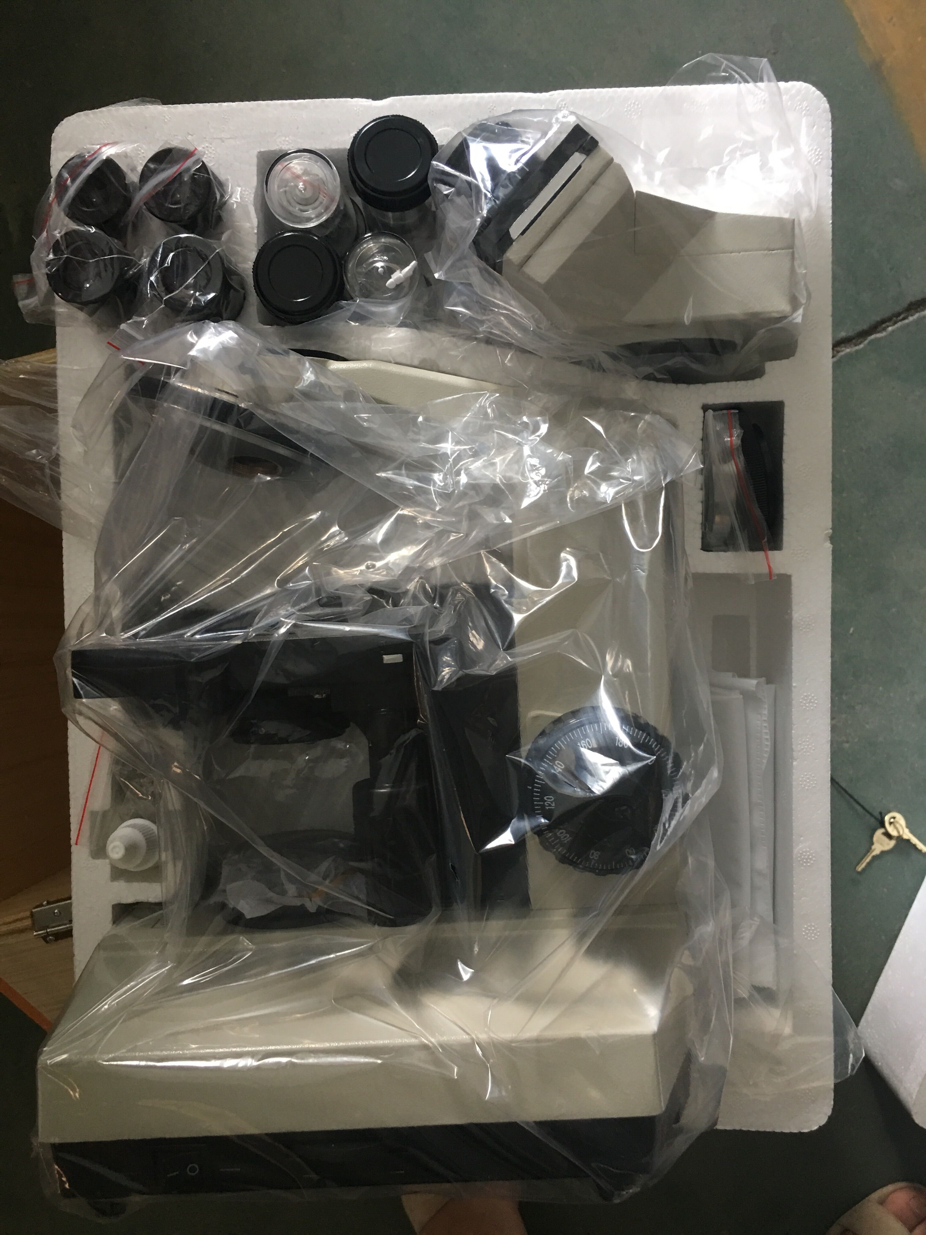 Laboratory Instruments Trinocular Microscope with Digital Video Display