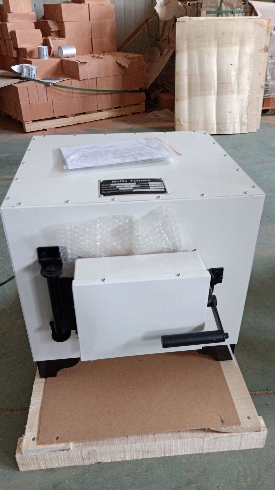 BOX TYPE MUFFLE FURNACE