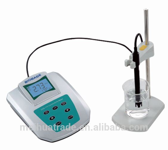 Conductivity Meter with Auto Calibration Temperature Compensation