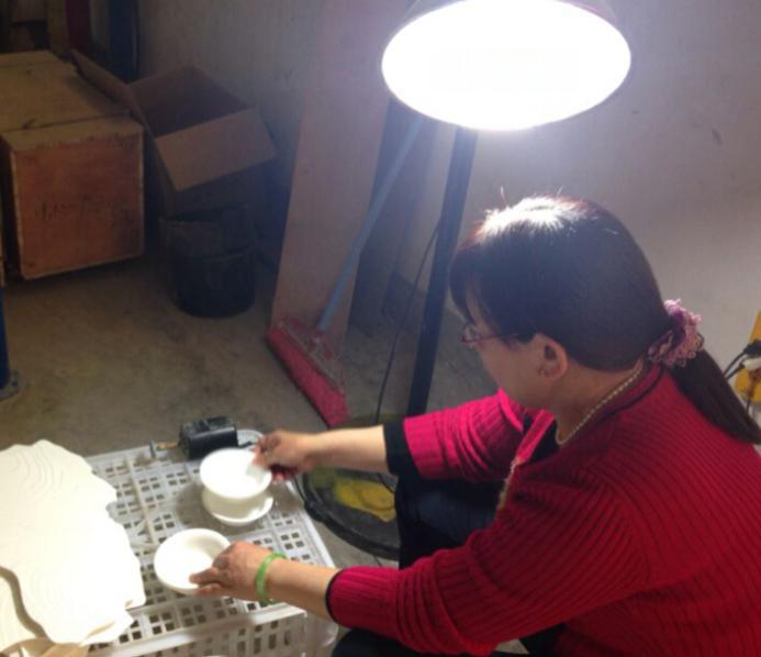 Two Eight-News | Production Of Bone China Tableware-7