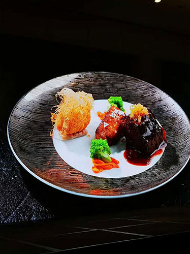 news-Two Eight-img-1