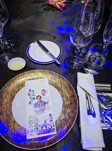 news-Two Eight Ceramics joined Johnson’sFather Thanksgiving live stream night-Two Eight-img-2