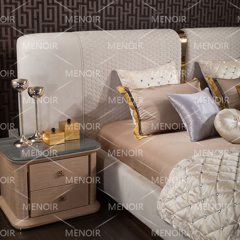 Menoir Array image694