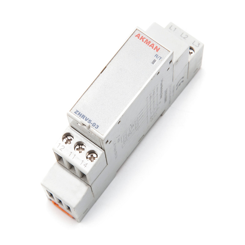 AKMAN Array image112