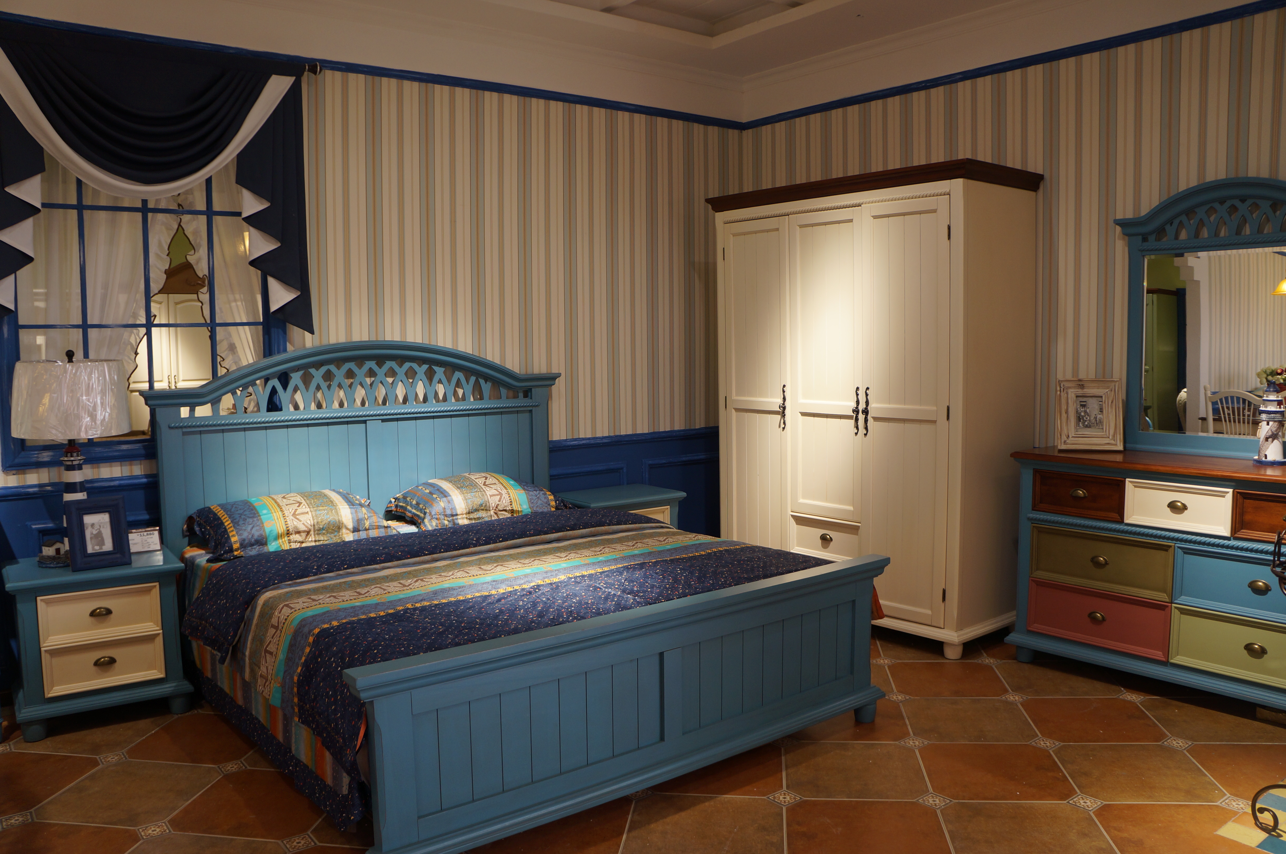 uploads/sumbaolighting.com/images/14875806439177.JPG 圣美美家 (4).JPG