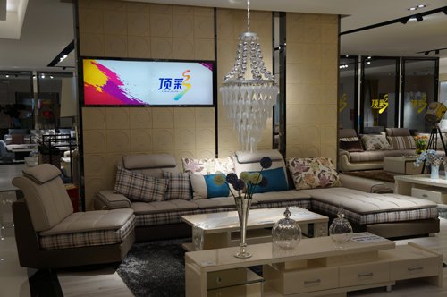 uploads/sumbaolighting.com/images/14875816856860.jpg 双虎展厅 (6).jpg