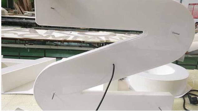 clear plexiglass sheets