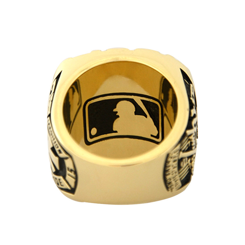 CHARMLAND Array image448