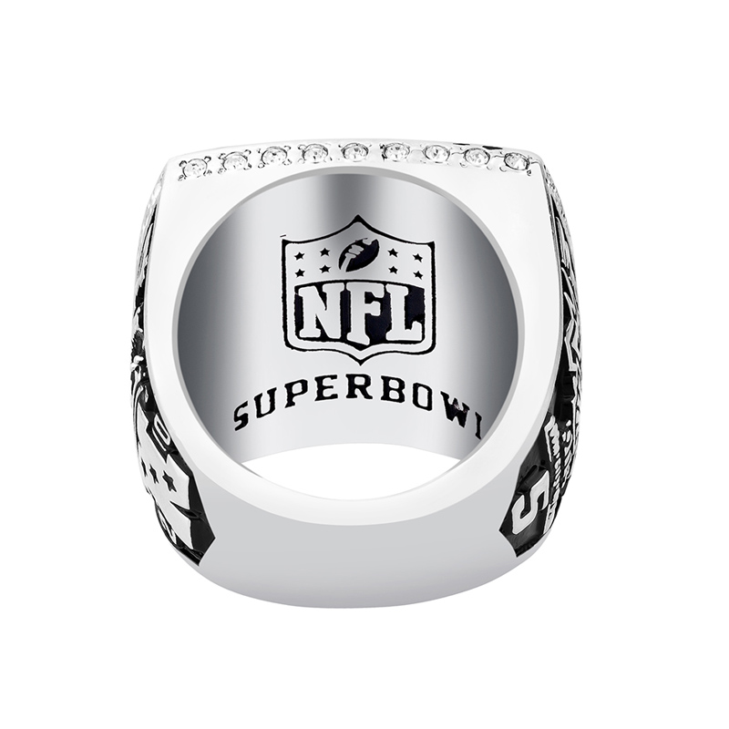 CHARMLAND Array image358