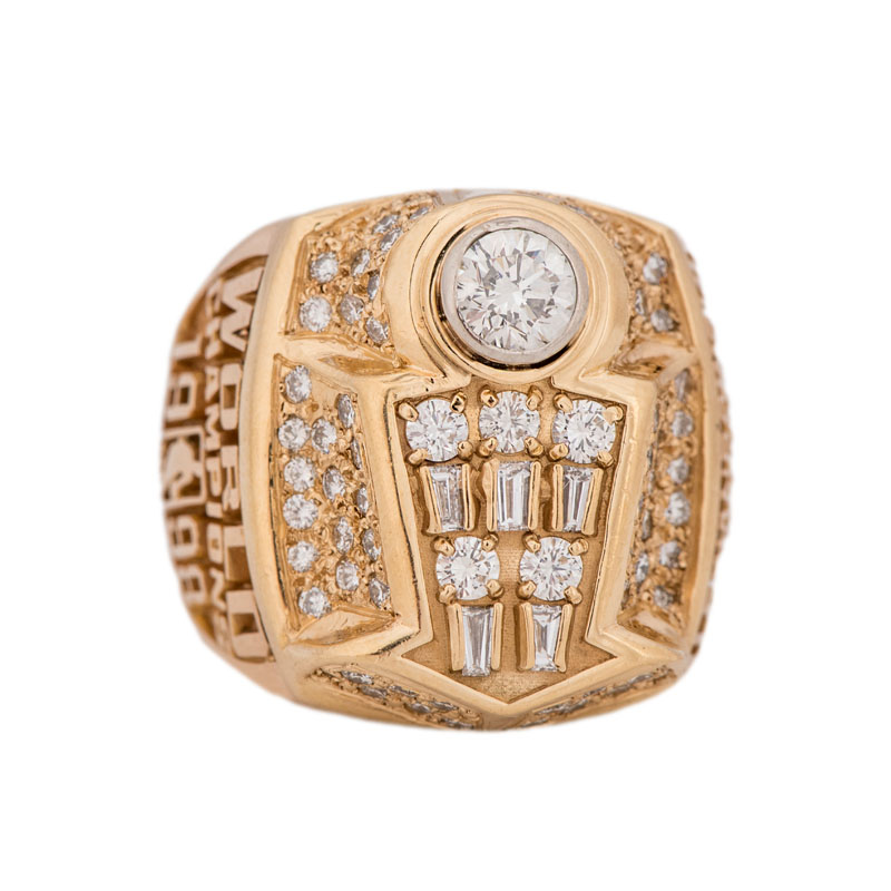 CHARMLAND Array image414