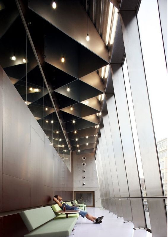 Stainless steel decoration plate