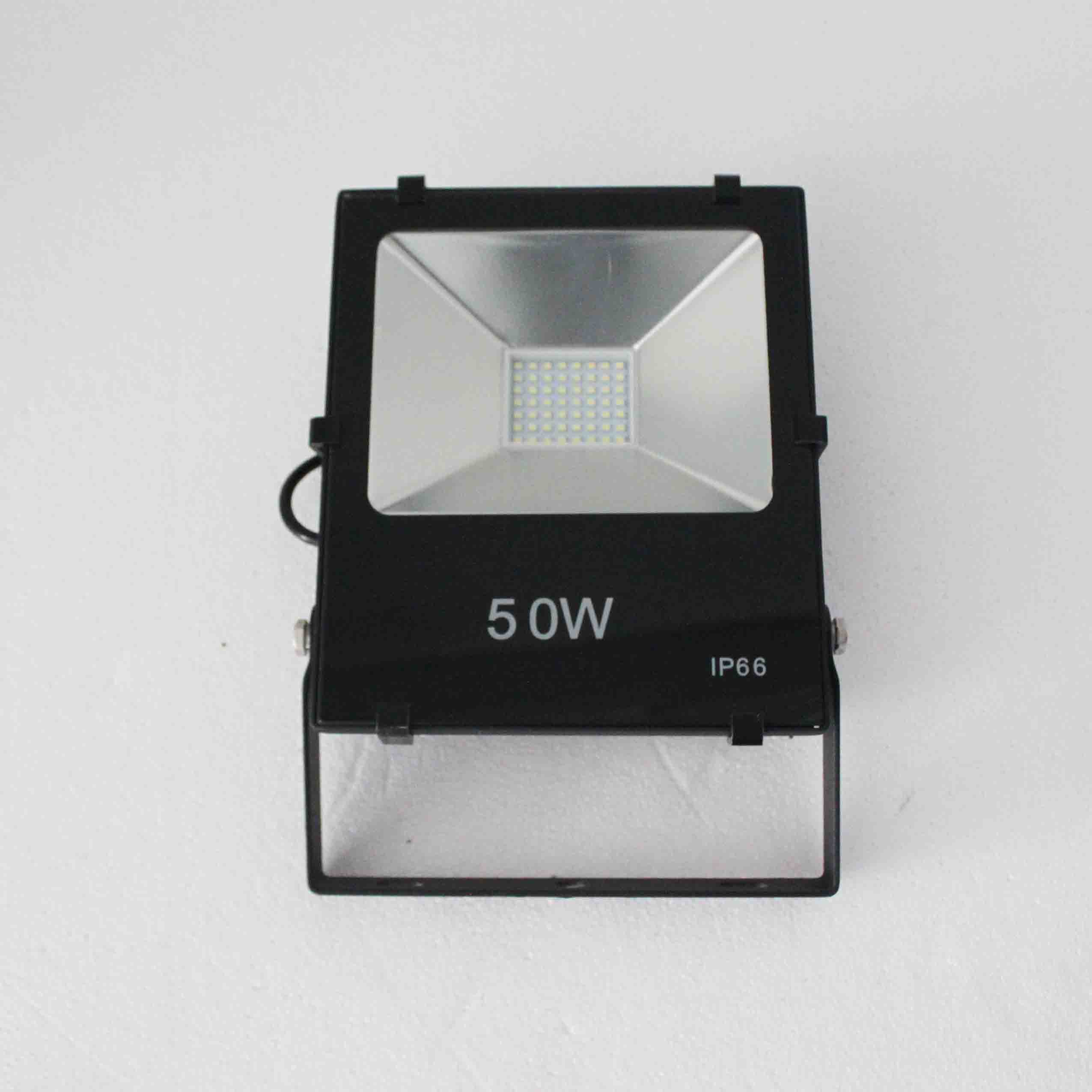 LED SMD Flood Light 30W/50W Resist to corrosion, cracking and pressure Tempered glass