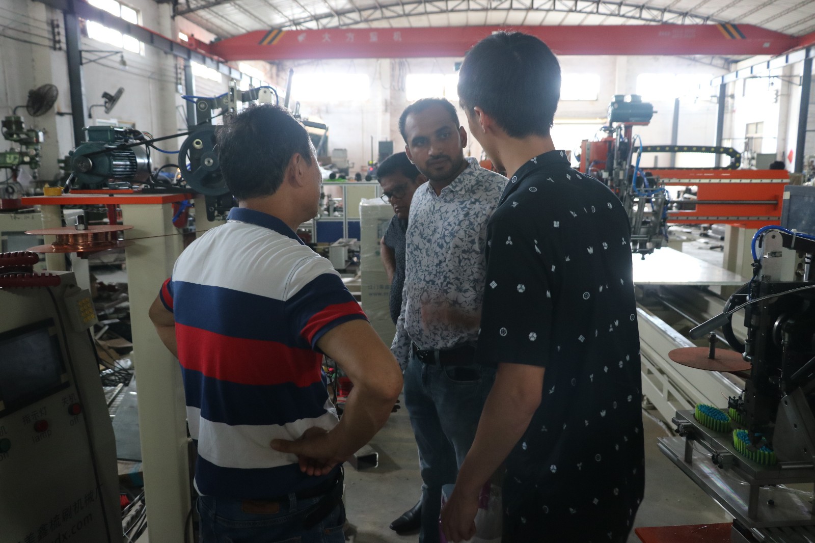 MEIXIN-News | Indian Clients Ordered A No Dust Broom Machine from MEIXIN