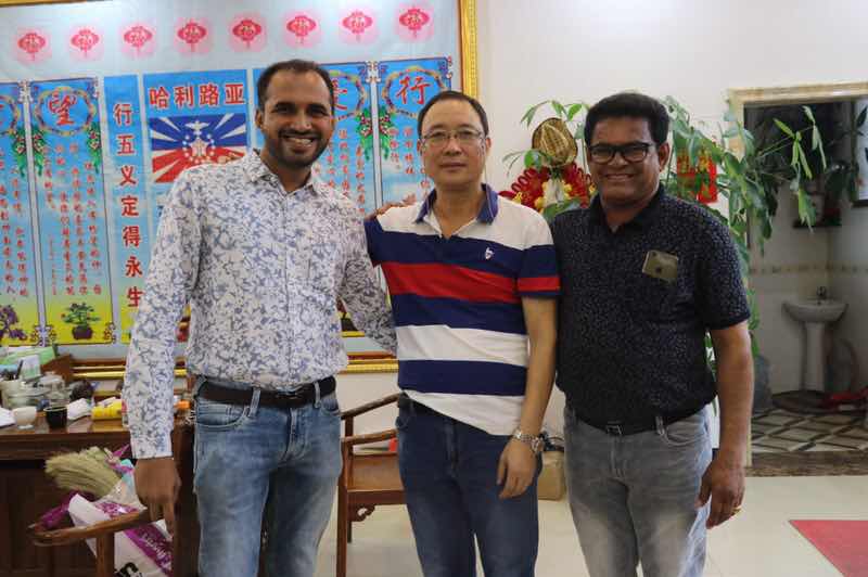 MEIXIN-News | Indian Clients Ordered A No Dust Broom Machine from MEIXIN-1