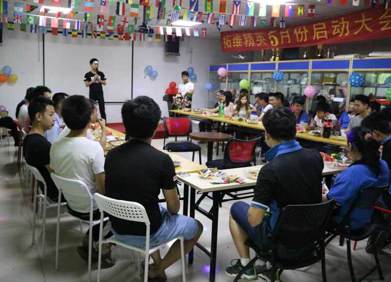 Tuowei-Birthday Party Held by Tuowei Model-1