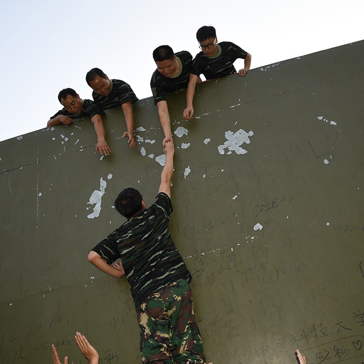 news-Uptop Furnishings-Corporate group building activities-img-4