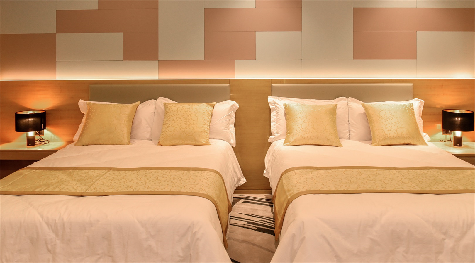 Harman Array image764