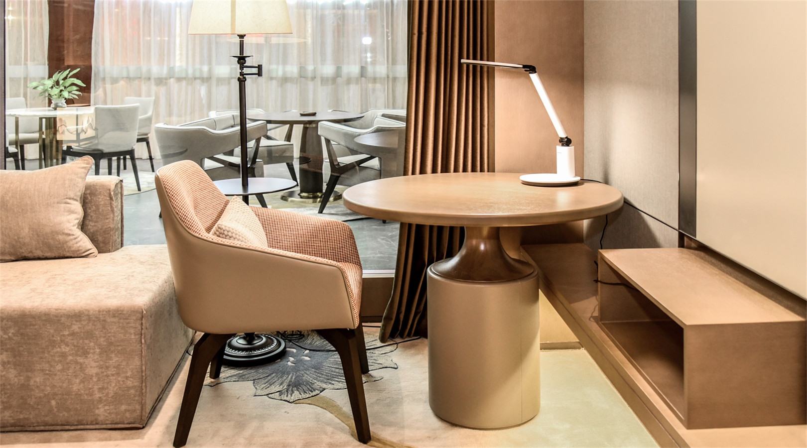 Harman Array image790